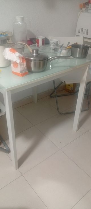 Sillas. Regalo mesa 