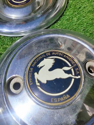 Tapacubos Pegaso Empresa Nacional de Autocamiones