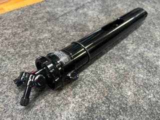 Fox Isostrut Trek Supercaliber Gen 1