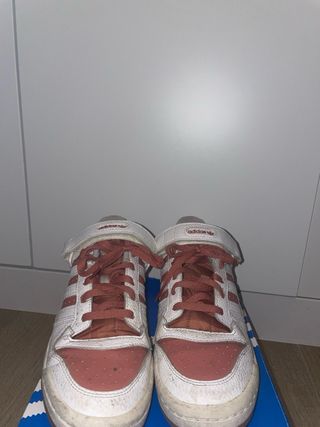 Adidas Forum rosas y blancas