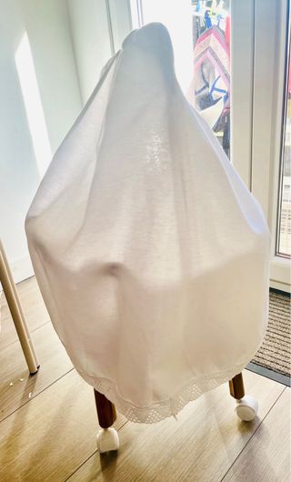 Cuna de mimbre para muñecas
