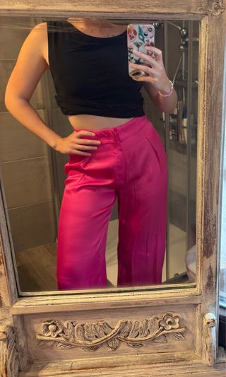 Pantalón de satén rosa