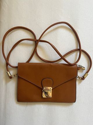Bolso piel sintética marrón