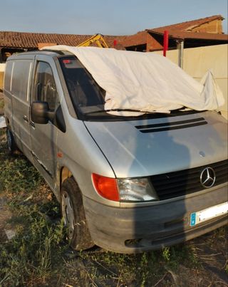 Mercedes-Benz Vito Furgon