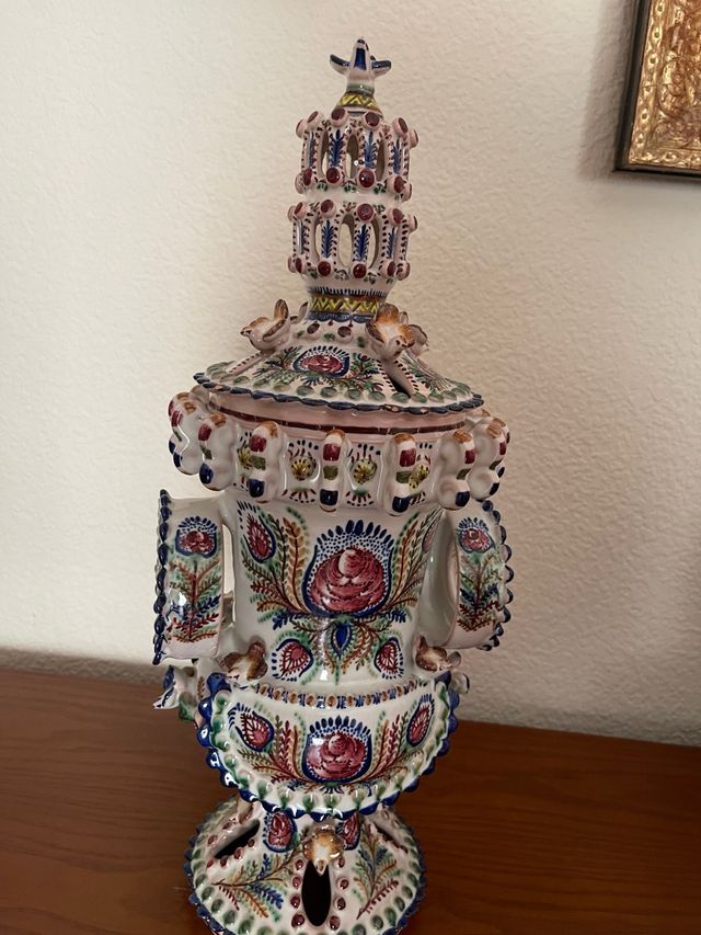 Alfarería Alfabeguer decorada a mano