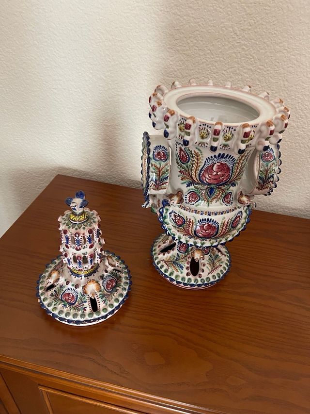 Alfarería Alfabeguer decorada a mano