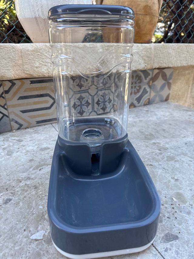 Abbeveratoio automatico cani/gatti