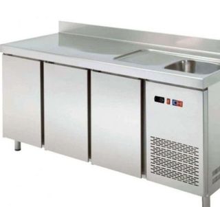 MESA REFRIGERADA CON FREGADERO 2 PUERTAS