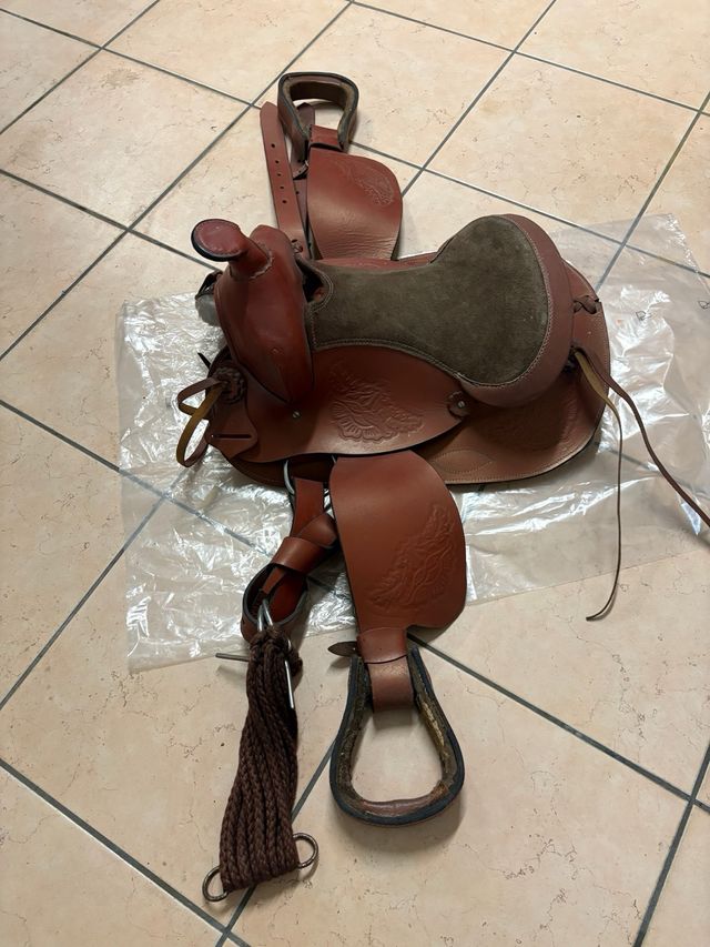 Sella western americana in cuoio