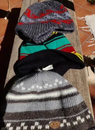 Bufandas, Gorros, Guantes y Pañuelos de marca