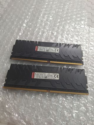 Modulos de Memoria RAM - HyperX DDR4 3000 (2x8GB)