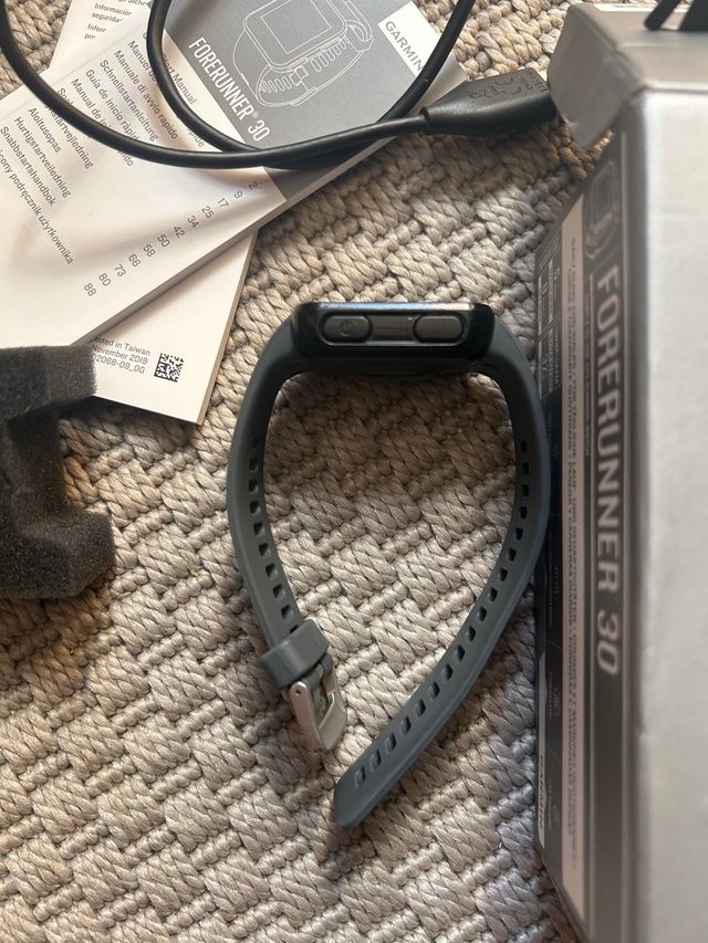 Garmin Forerunner 30 GPS Running Watch