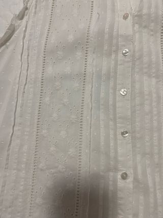 Blusa blanca sin mangas