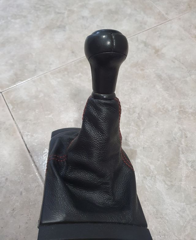 Pomo cambio Seat Ibiza 6L FR Sport de cuero