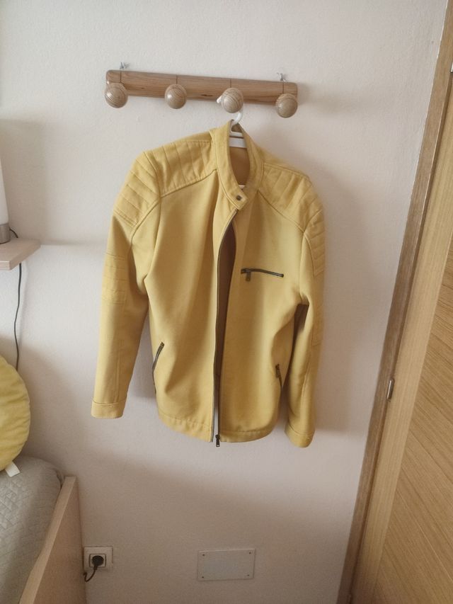 Chaqueta hombre amarilla