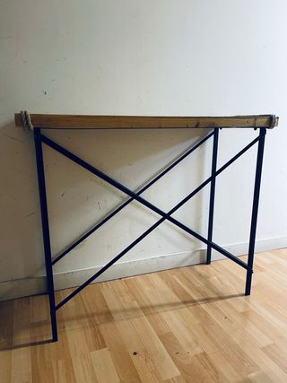 Mesa auxiliar madera y metal