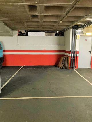 Garaje en alquiler en Centro en Gijón