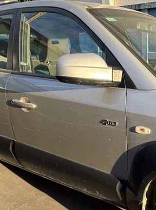 PUERTA DELANTERA DERECHA  HYUNDAI TUCSON 2.0 CRDi