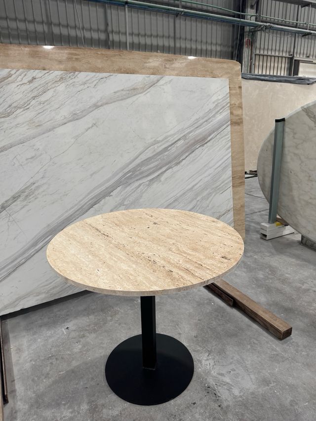 Mesa y encimera a medida