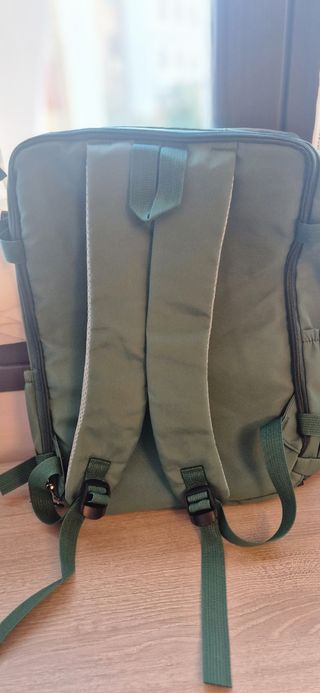 Mochila de viaje cabina verde