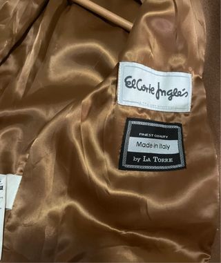 Abrigo de paño marrón