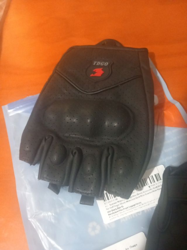 Guantes TDGO negros sin dedos