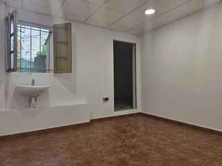 Local comercial en alquiler en Los Castros - Castrillón - Eiris en Coruña (A)