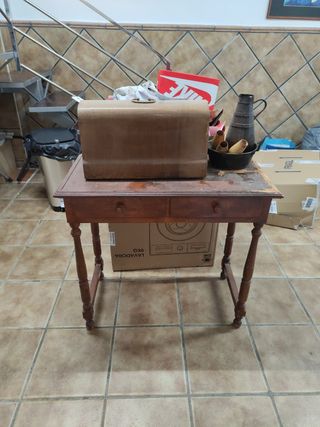 Mesa de madera rústica