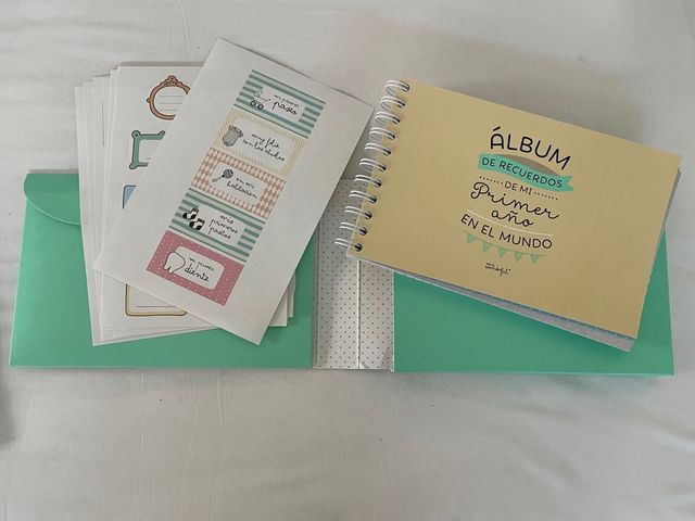 Libro  album recuerdos bebé, Mi primer añito