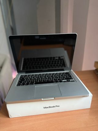 MacBook Pro 13 i5 16GB RAM 500GB SSD + Ofice 2019