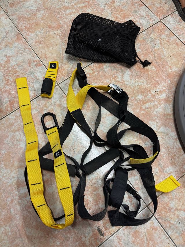 TRX - Sistema de entrenamiento en suspensión