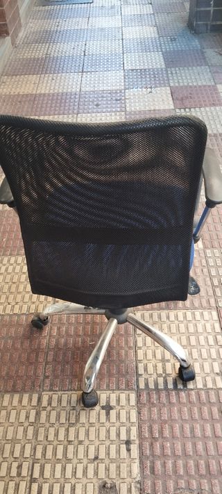 2 sedie da ufficio ergonomiche blu e nere