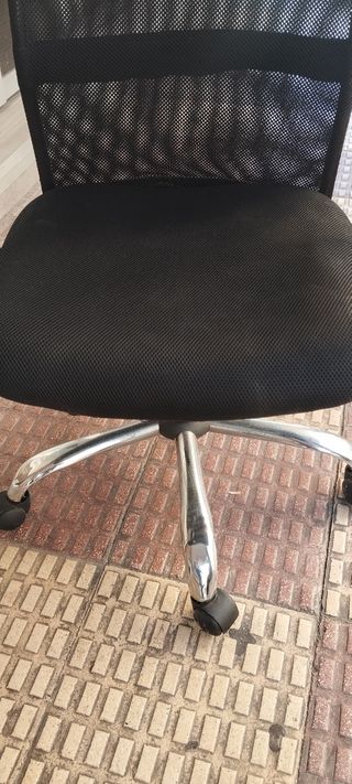 2 sedie da ufficio ergonomiche blu e nere