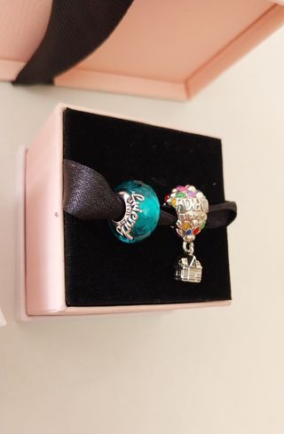 Lote 2 charms Pandora.
Nuevo. 