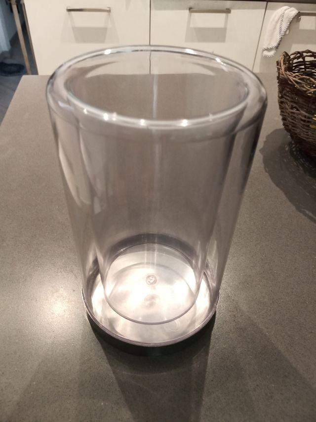 Portabottiglie in plastica trasparente