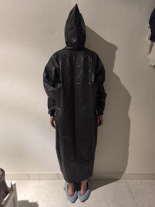 Chubasquero con capucha - Negro y gris - Nuevo
