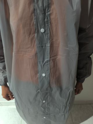 Chubasquero con capucha - Negro y gris - Nuevo