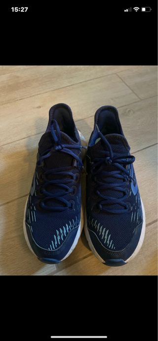 Scarpe Decathlon blu leggere e comode