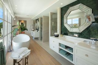 Chalet en alquiler en Los Naranjos - Las Brisas en Marbella
