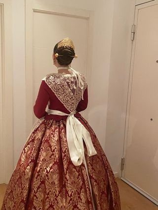 Traje de Fallera Brocatel Granate y Oro