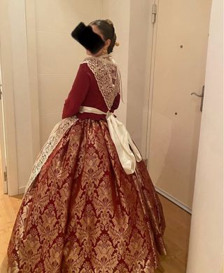 Traje de Fallera Brocatel Granate y Oro