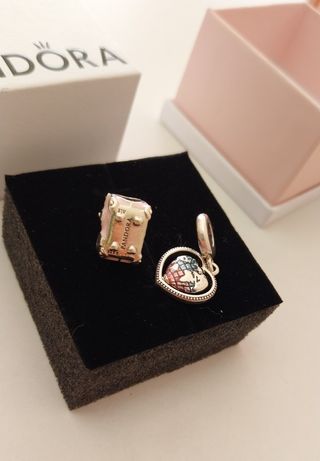 Lote charms Pandora. 