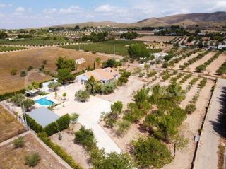 Chalet en venta en Yecla