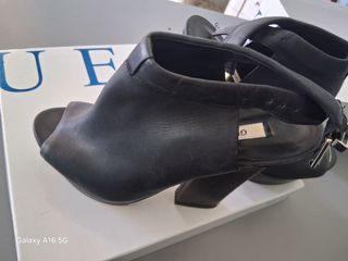 Zapatos Guess Talla 37 Negros