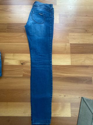 Vaqueros MET azules