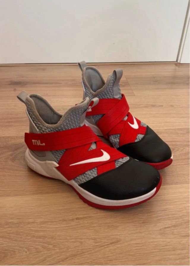 Botas de Basketball Nike