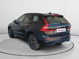 Volvo XC60 B4 2WD Plus Dark MHEV