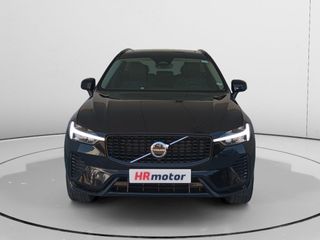 Volvo XC60 B4 2WD Plus Dark MHEV