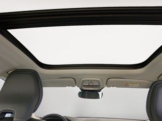 Volvo XC60 B4 2WD Plus Dark MHEV