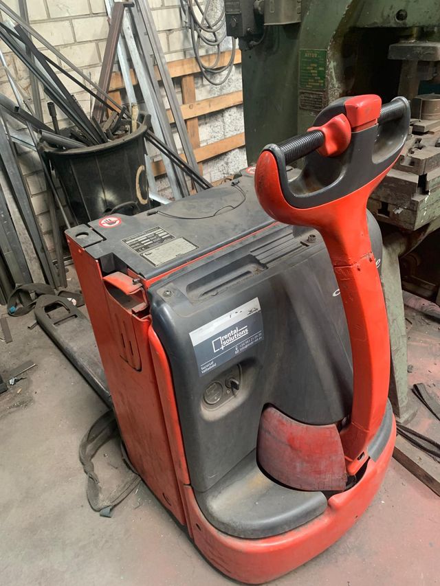 Apiladora eléctrica Linde hasta 1600 kg